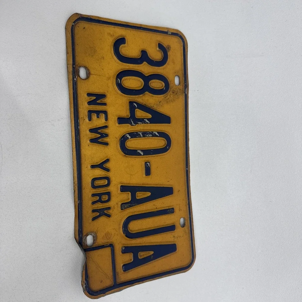 Vintage New York license plate. Heavy Steel Tag 1980's  # 9139 AJZ